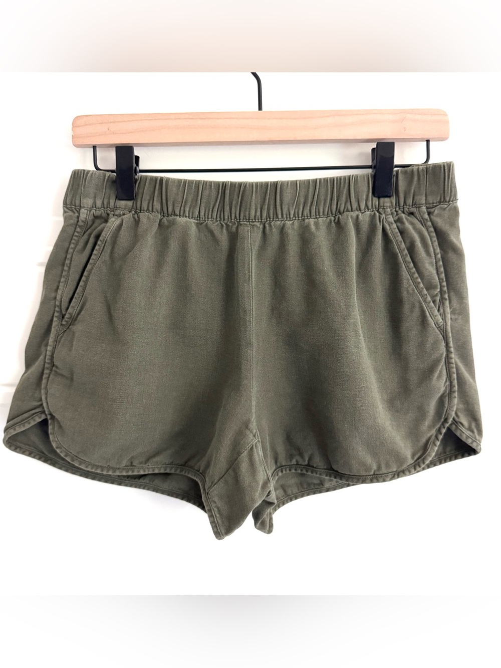 Madewell Women’s Olive Green Elastic-Waist Shorts, XS